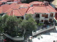 photo of the the main entrance to P.Vergos studios in Parga 